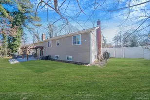 17 Rolling Hills Dr, Ridge, NY 11961 - Photo 38