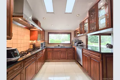 24 Edna Drive, Syosset, NY 11791 - Photo 28