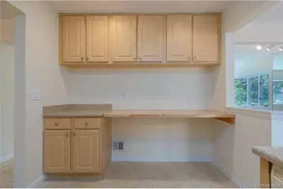 55 W Devonia Avenue, Mount Vernon, NY 10552 - Photo 12