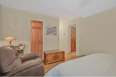 24 New Highway, Commack, NY 11725 - Photo 6