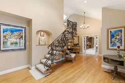 1017 Friendly Road, Upper Brookville, NY 11771 - Photo 2