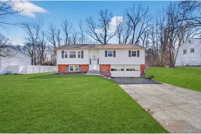 19 Split Tree Drive, New Windsor, NY 12553 - Photo 2