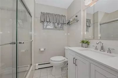 30 Crestwood Boulevard, Farmingdale, NY 11735 - Photo 20