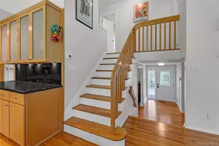 16 Appletree Ln, Huntington Station, NY 11746 - Photo 14