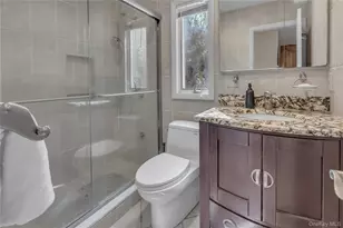 16 Appletree Ln, Huntington Station, NY 11746 - Photo 16