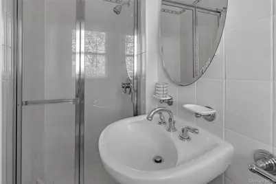 16 Appletree Lane, Huntington Station, NY 11746 - Photo 24