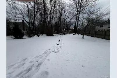 7 Gerhardy Court, East Islip, NY 11730 - Photo 28