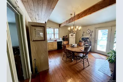 7 Gerhardy Court, East Islip, NY 11730 - Photo 14