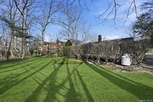 85 Hickory Dr, East Hills, NY 11576 - Photo 38