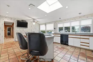 85 Hickory Dr, East Hills, NY 11576 - Photo 20