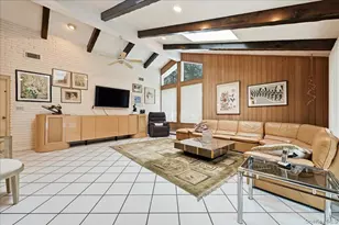 85 Hickory Dr, East Hills, NY 11576 - Photo 8