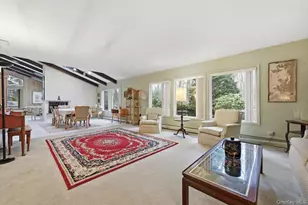 85 Hickory Dr, East Hills, NY 11576 - Photo 10