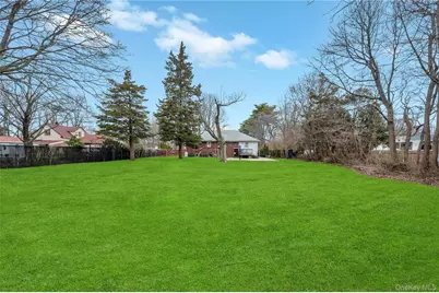 452 Nostrand Avenue, Central Islip, NY 11722 - Photo 10