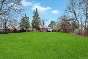 452 Nostrand Ave, Central Islip, NY 11722 - Photo 10