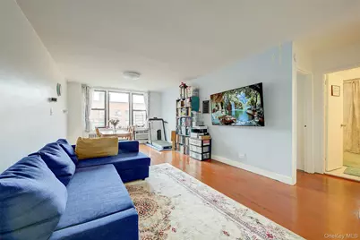 83-30 Vietor Avenue #708, Elmhurst, NY 11373 - Photo 6