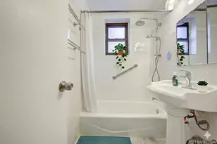 83-30 Vietor Ave, Elmhurst, NY 11373 - Photo 12