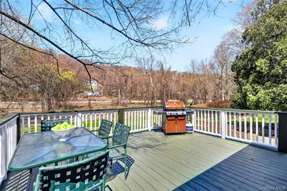 606 Washington Avenue, Pleasantville, NY 10570 - Photo 26