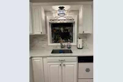 19 Hallock Court, Miller Place, NY 11764 - Photo 10