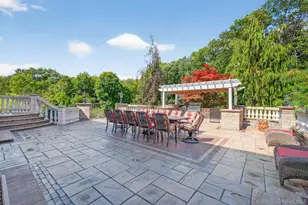 144 Shamrock Hills Dr, Wappingers Falls, NY 12590 - Photo 4