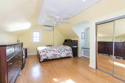 30 Highland Place, Great Neck, NY 11020 - Photo 16