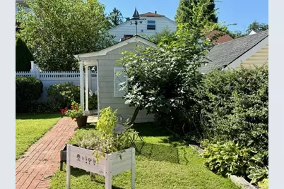 30 Highland Place, Great Neck, NY 11020 - Photo 24