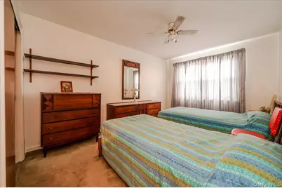 276 Brinsmade Avenue, Bronx, NY 10465 - Photo 12