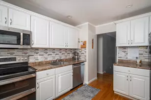 231 3rd St, Lindenhurst, NY 11757 - Photo 2