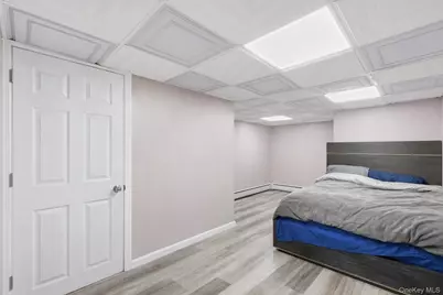 101 Spruce Avenue, Bethpage, NY 11714 - Photo 30