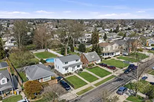 101 Spruce Ave, Bethpage, NY 11714 - Photo 36