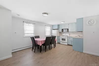 101 Spruce Avenue, Bethpage, NY 11714 - Photo 24