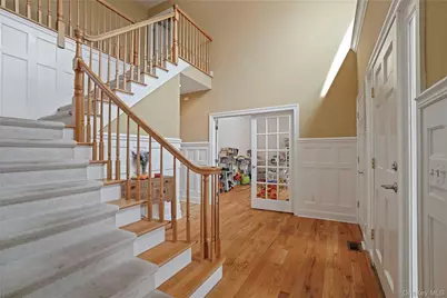 484 Rosedale Avenue, White Plains, NY 10605 - Photo 2