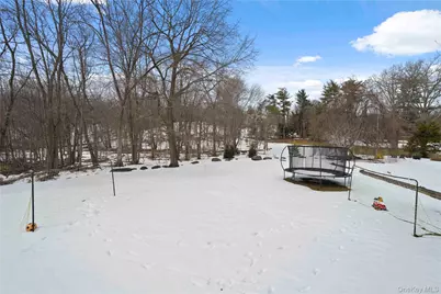 484 Rosedale Avenue, White Plains, NY 10605 - Photo 24