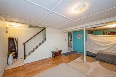 20 Iris Avenue, Merrick, NY 11566 - Photo 10