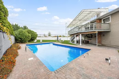 14 Hilton Court, Hicksville, NY 11801 - Photo 14