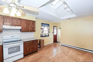 6 Oakdale Ave, Selden, NY 11784 - Photo 10