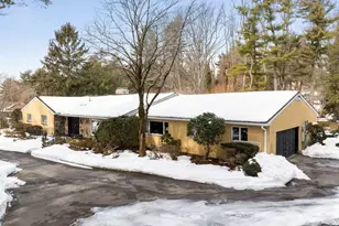 10 Dorchester Dr, Muttontown, NY 11545 - Photo 4