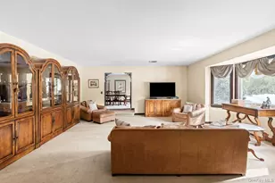 10 Dorchester Dr, Muttontown, NY 11545 - Photo 8