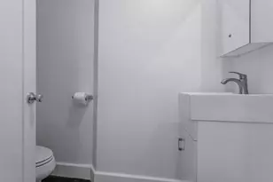 66-16 52nd Dr, Maspeth, NY 11378 - Photo 10