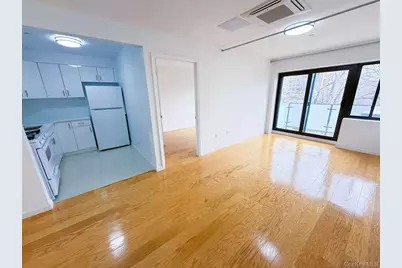 42-29 Parsons Boulevard #3F, Flushing, NY 11355 - Photo 4