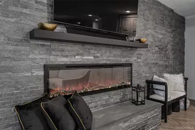 10-10 166th Street #4A, Whitestone, NY 11357 - Photo 4