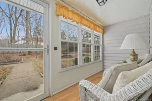 260 Newcastle Ct, Ridge, NY 11961 - Photo 6