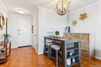 10230 66 Road #15G, Forest Hills, NY 11375 - Photo 4