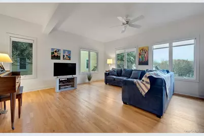 8 Justine Court, Briarcliff Manor, NY 10510 - Photo 12