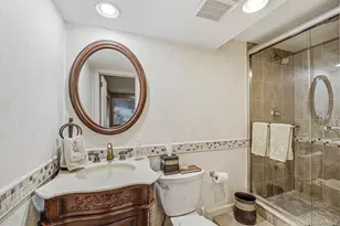 123 Robby Ln, Manhasset Hills, NY 11040 - Photo 22