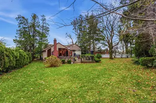 123 Robby Ln, Manhasset Hills, NY 11040 - Photo 24