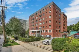 33 Barker Ave, White Plains, NY 10601 - Photo 10