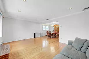 98 Union Pl, Lynbrook, NY 11563 - Photo 4