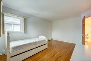 98 Union Pl, Lynbrook, NY 11563 - Photo 16