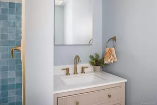 134 6th St, Greenport, NY 11944 - Photo 10