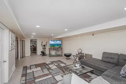 4 Brentwood Avenue, New York, NY 10301 - Photo 22